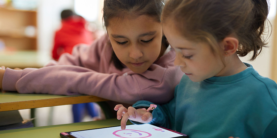 DigiCraft, la iniciativa de la Fundación Vodafone que ha acercado las áreas STEAM a más de 100.000 niñas