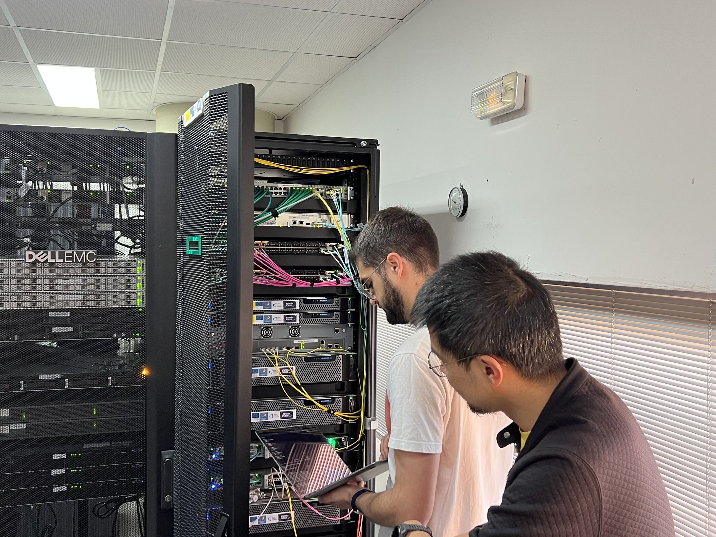 Vodafone España y la Universidad de Málaga completan con éxito el despliegue de una red móvil avanzada 6G<br/>