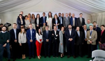 Vodafone presenta sus innovadoras soluciones de teleasistencia domiciliaria para Servicios Sociales en TecnoSocial Andalucía
